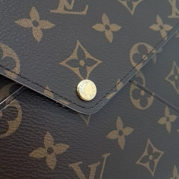 Louis Vuitton Pochette Kirigami Clutch - Picture 4 of 6